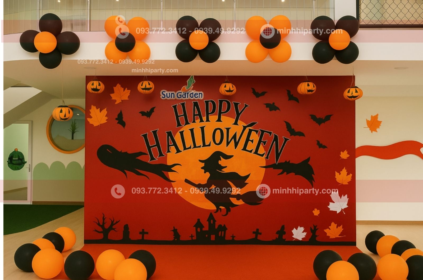 trang tri halloween cho lop hoc Trang trí halloween cho lớp học với background kết hợp bong bóng