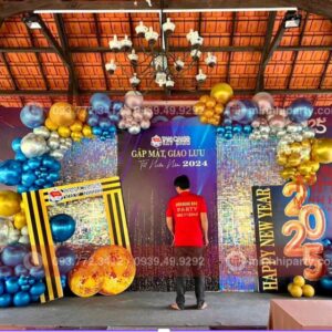 trang tri san khau tat nien cho cong ty minh hi party 4 trang tri tat nien cho san khau với backdrop thiết kế theo yêu cầu khách hàng