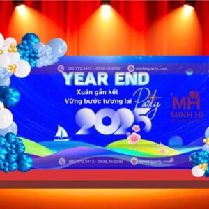 trang tri san khau tiec tat nien 5 Decor tất niên cho sân khấu với chủ đề ''Vững bước tương lai''