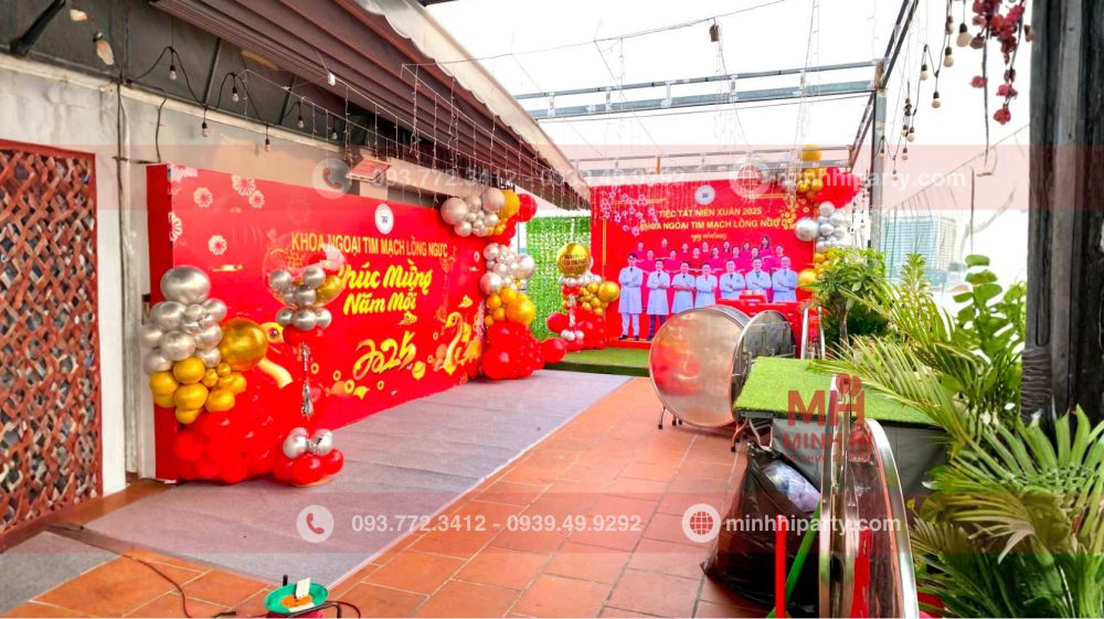 trang tri tiec tat nien cho cong ty 8 Trang trí tiệc tất niên trọn gói do Minh Hi Party cung cấp tại TPHCM