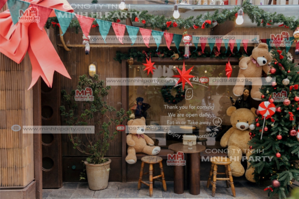 mau trang tri noel quan cafe MH04 Mẫu trang trí Noel quán cafe MH04