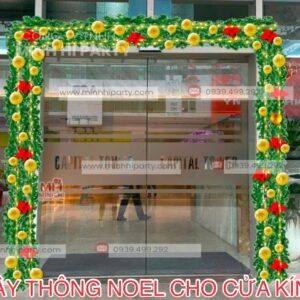 minhhiparty day thong noel trang tri cua kinh Dây thông Noel trang trí cửa kính kết hợp đèn LED