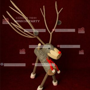 Mô hình tuần lộc bằng gỗ