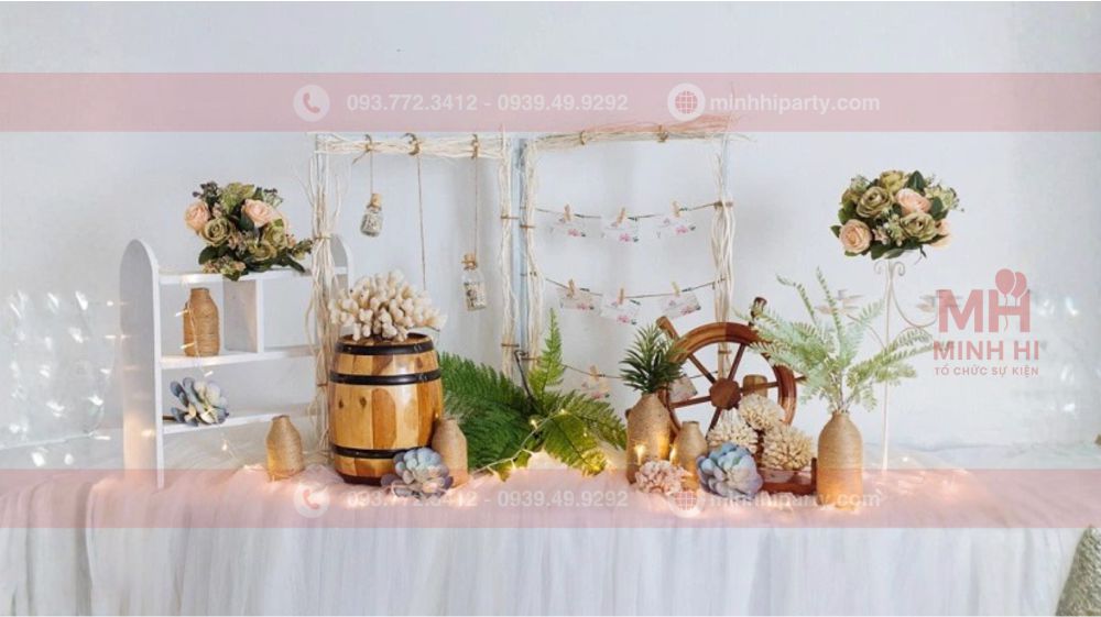 trang tri ban galary tiec tat nien van phong Trang trí bàn gallery tiệc tất niên