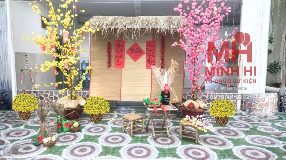 giao lap tieu canh tet mini 2026 tai nha rieng don gian dang truyen thong 1 Lắp tiểu cảnh tết 2026 tại nhà riêng đơn giản dạng truyền thống