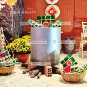 hinh anh noi banh tet bo quang ganh tre duoc minh hi party su dung trang tri tieu canh tet xua Hình ảnh các phụ kiện trang trí tết xưa như nồi bánh tét, quang gánh, bàn ghế tre