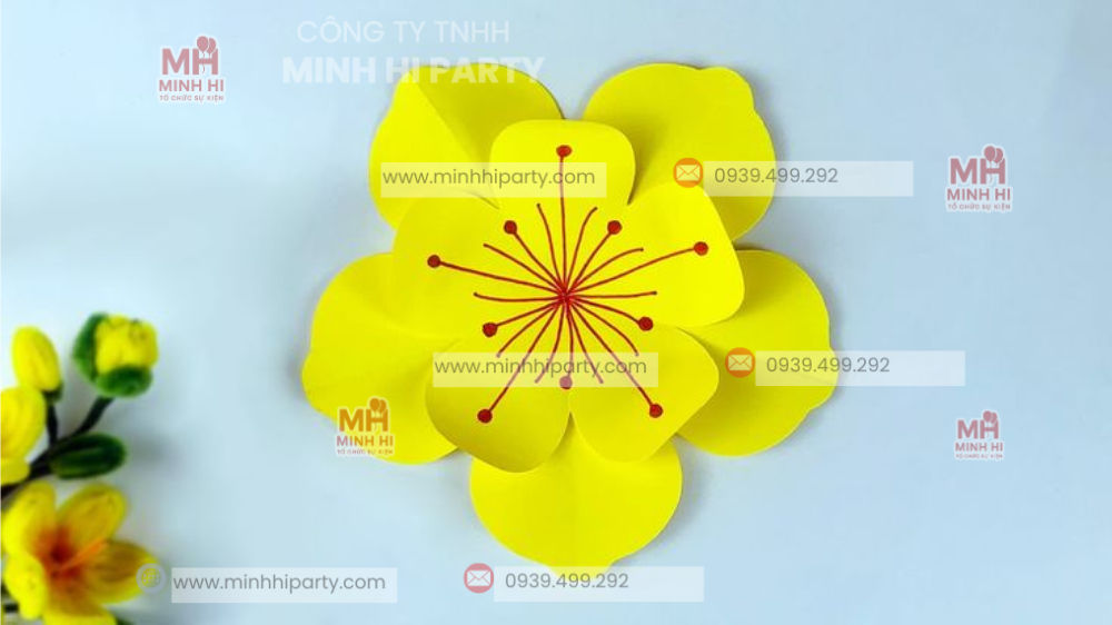 Hoa mai bằng giấy