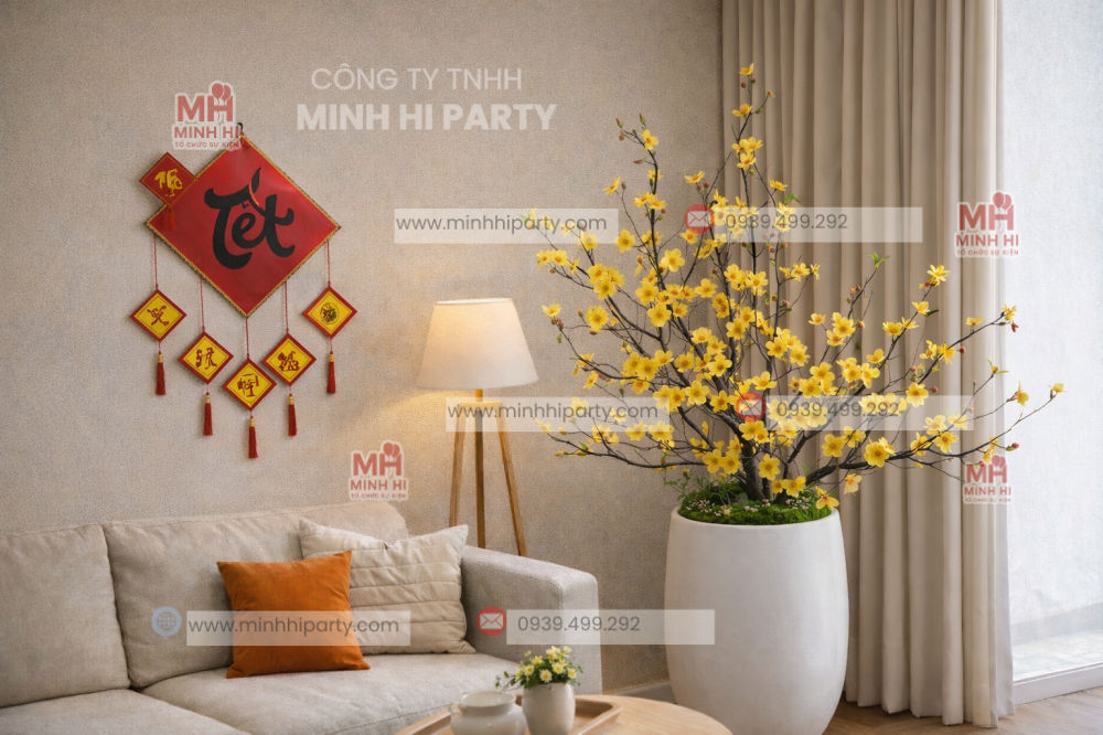 Hoa mai decor tết 2026