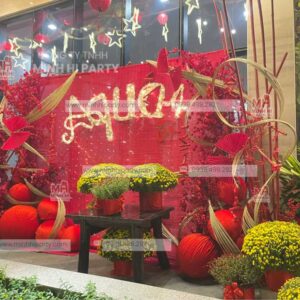 mau trang tri tet chung cu aqua 4 voi phen tre truyen thong Mẫu trang trí tết chung cư Aqua 4 với phên tre truyền thống