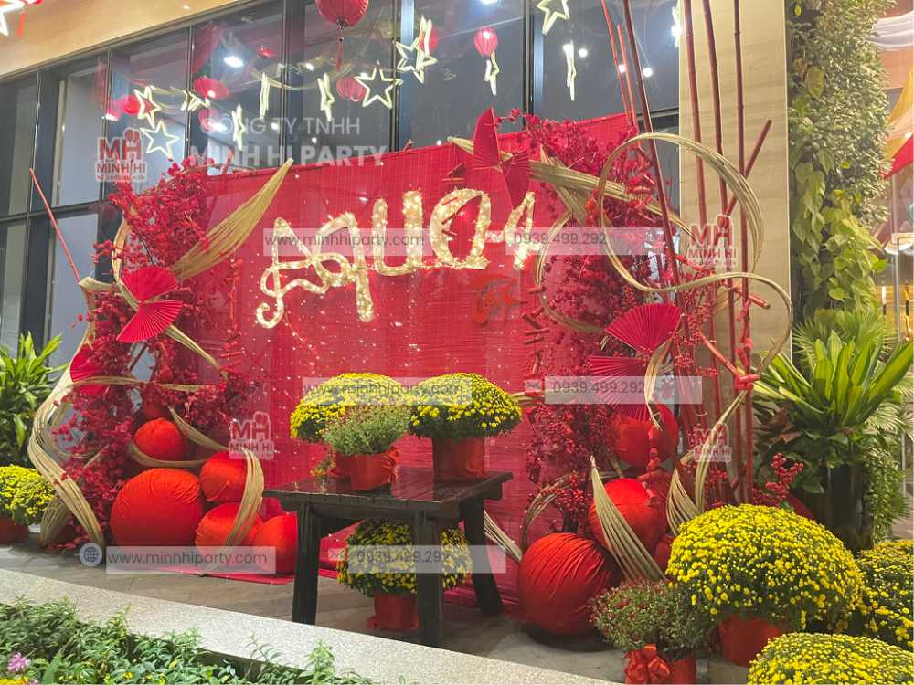 mau trang tri tet chung cu aqua 4 voi phen tre truyen thong Mẫu trang trí tết chung cư Aqua 4 với phên tre truyền thống