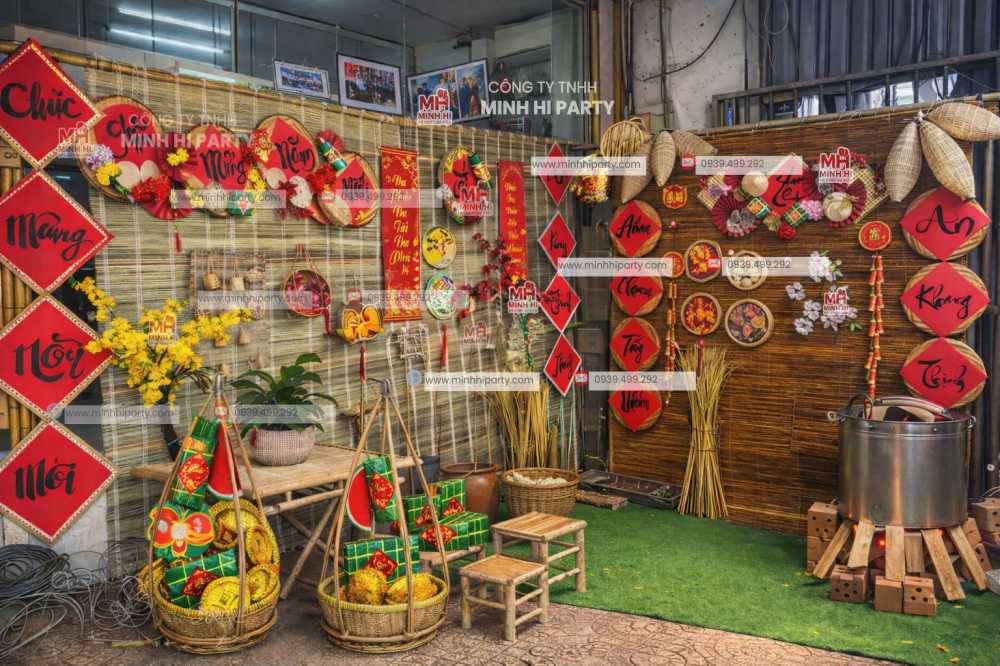 tai hien lai khong gian tet co truyen an tuong trong dip tet 2026 Mẫu trang trí tết cổ truyền sử dụng các chất liệu truyền thống