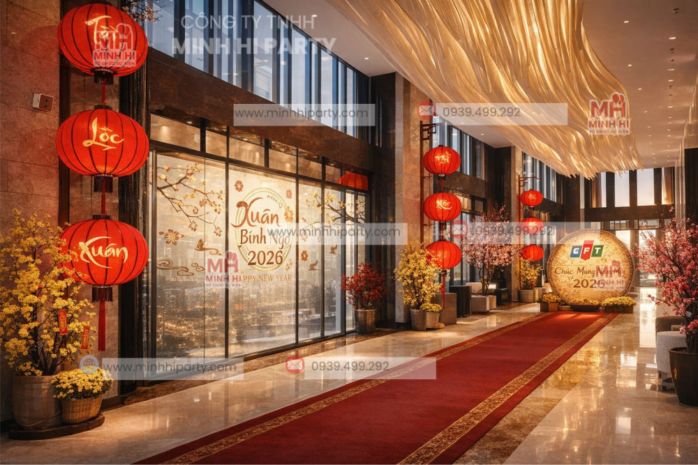 Trang trí tết hành lang lối đi văn phòng
