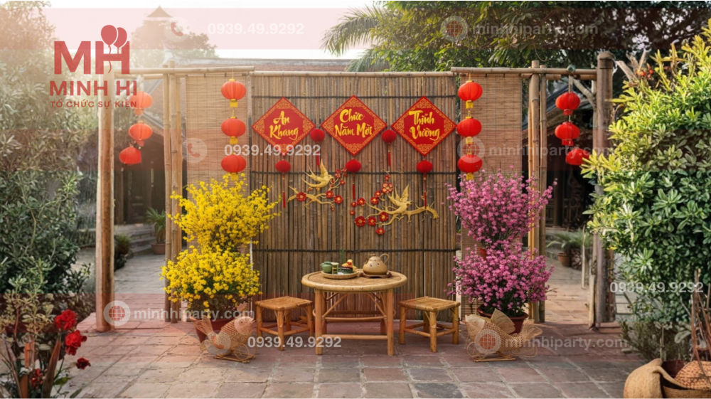 Trang trí tết Bính Ngọ cho nhà phố sử dung mộc - tre- nứa