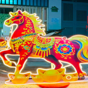 Mô hình ngựa 2026 đẹp do Minh Hi Party cung cấp