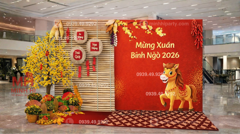 Trang trí tết 2026 bằng mành tre kết hợp thiết kế hiện đại 