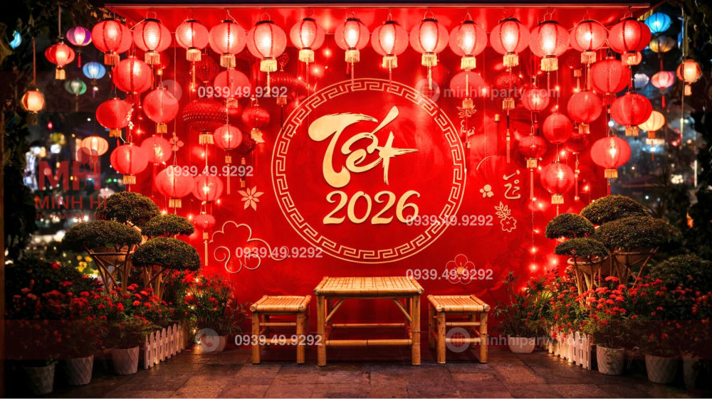 Trang trí tết 2026 theo phong thuỷ cho cửa chính 