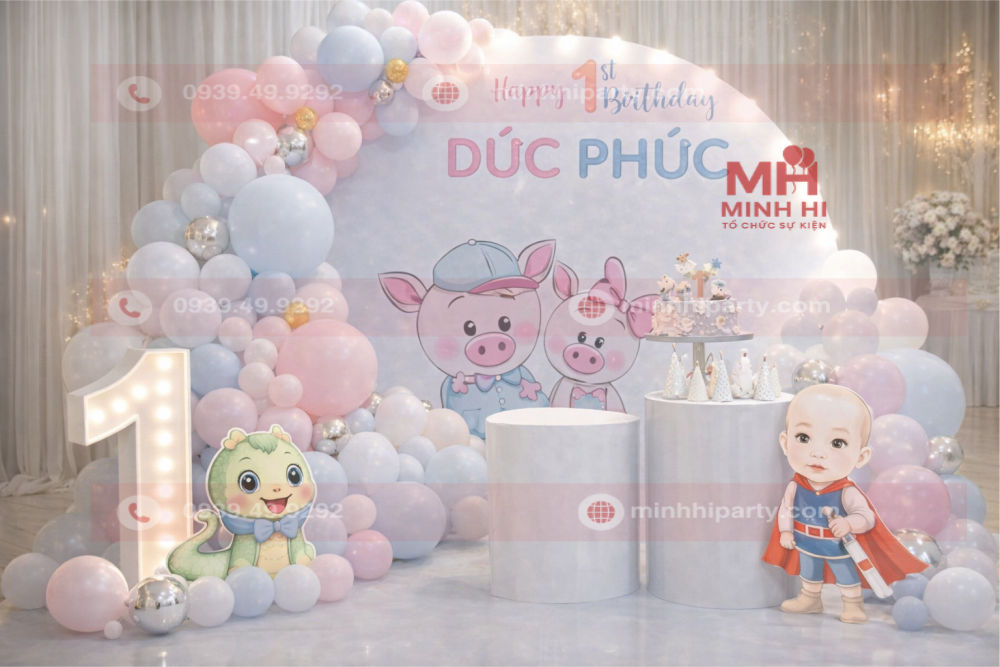 Decor sinh nhật 1 tuổi bé trai Đức Phúc tuổi Rắn chủ đề phim họat hình