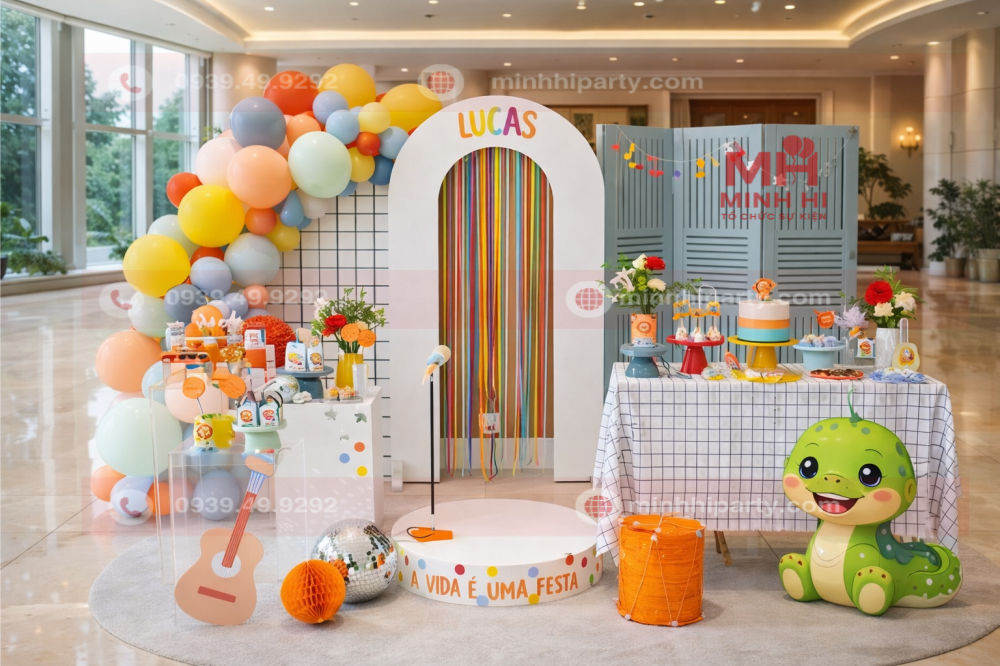 trang tri thoi noi be trai lucas tuoi ran phong cach tieu chuan Trang trí thôi nôi bé trai Lucas tuổi Rắn phong cách tiêu chuẩn nhất