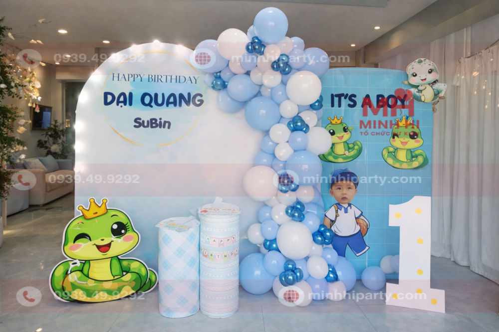 trang tri thoi noi be trai tuoi ran dai quang tai nha tron goi Trang trí backdrop thôi nôi cho bé trai tuổi rắn cho bé Đại Quang kết hợp phong thuỷ tại nhà trọn gói