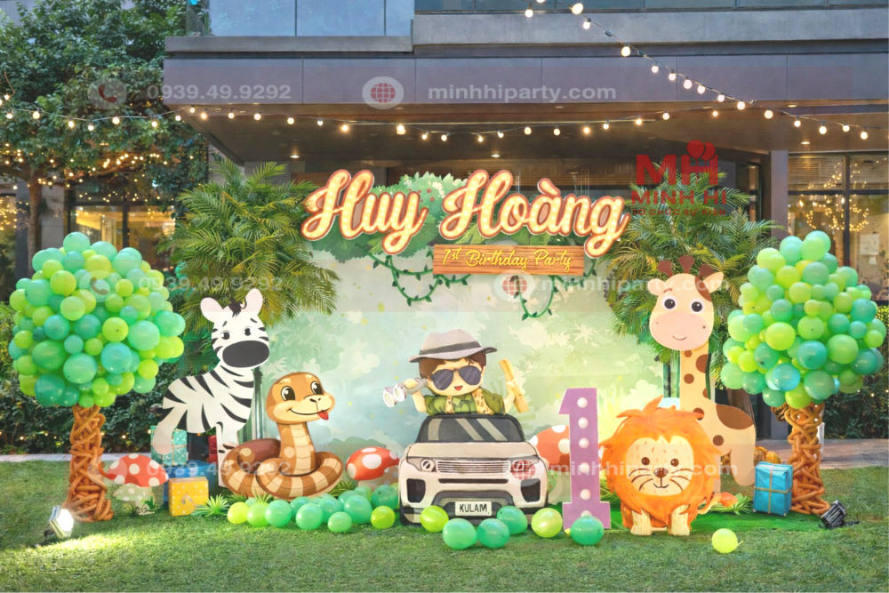 Decor thôi nôi bé trai Huy Hoàng chủ đề safari rừng nhiệt đới 