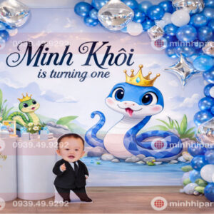 Trang trí thôi nôi bé trai Minh Khôi tại nhà chủ đề tuổi Rắn trọn gói