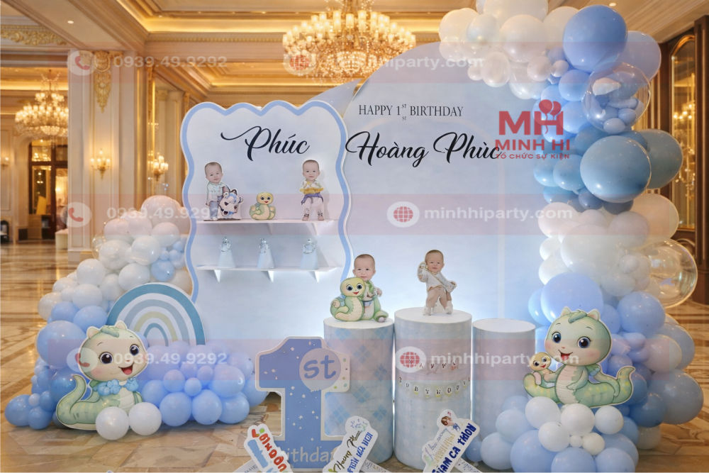 Trang trí thôi nôi bé trai tuổi Rắn Hoàng Phúc phong cách cách điệu
