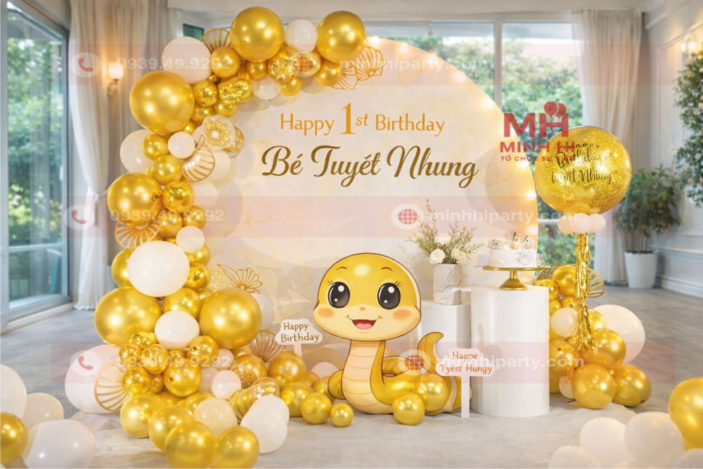 Trang trí thôi nối cho bé Tuyết Nhung tuổi Rắn với tone sang trọng