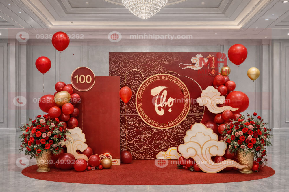 Decor tiệc mừng thọ thiết kế hiện đại kết hợp hoa tươi sang trọng