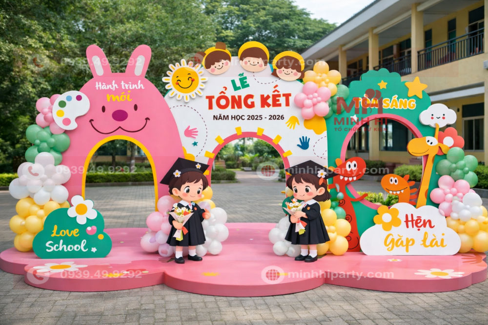 Mẫu trang trí backdrop lễ tổng kết với bong bóngvgradient hiện đại