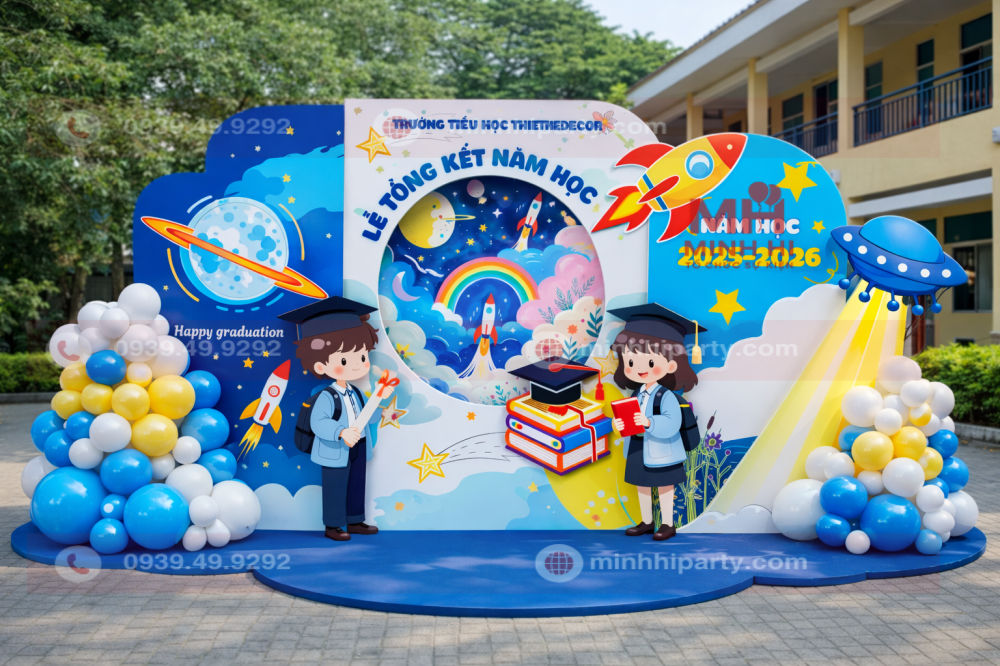 Trang trí lễ tổng kết concept ''trưởng thành'