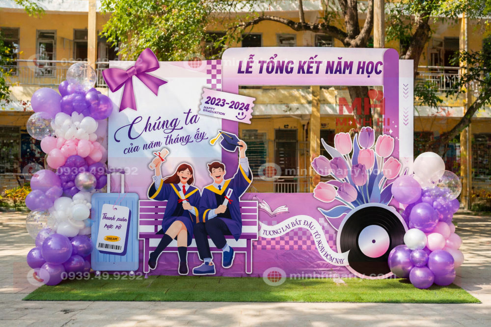 Trang trí photobooth cho lễ tổng kết năm học với concept chụp kỷ yếu thanh xuân