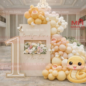 Mẫu trang trí thôi nôi cho bé tuổi Tỵ với thiết kế đơn. giản nhỏ gọn theo concept baby minimal