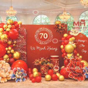 Trang trí lễ mừng thọ tại nhà hàng với chất liệu bạt và formax hiện đại
