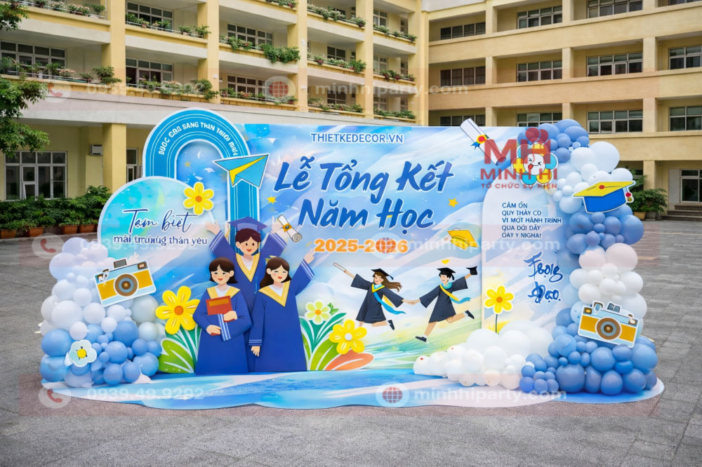 Trang trí lễ tổng kết với thiết kế phù hợp cho trường thcs 