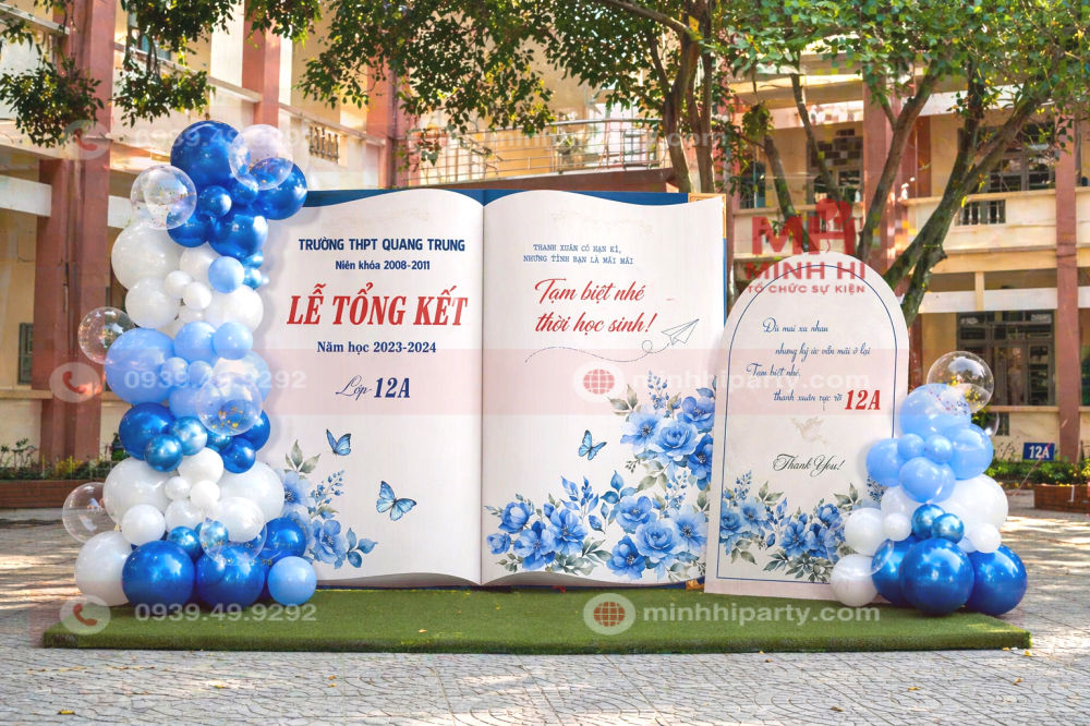 Trang trí photobooth trường học cấp 3 thiết kế theo xu hướng mới cho lễ tổng kết