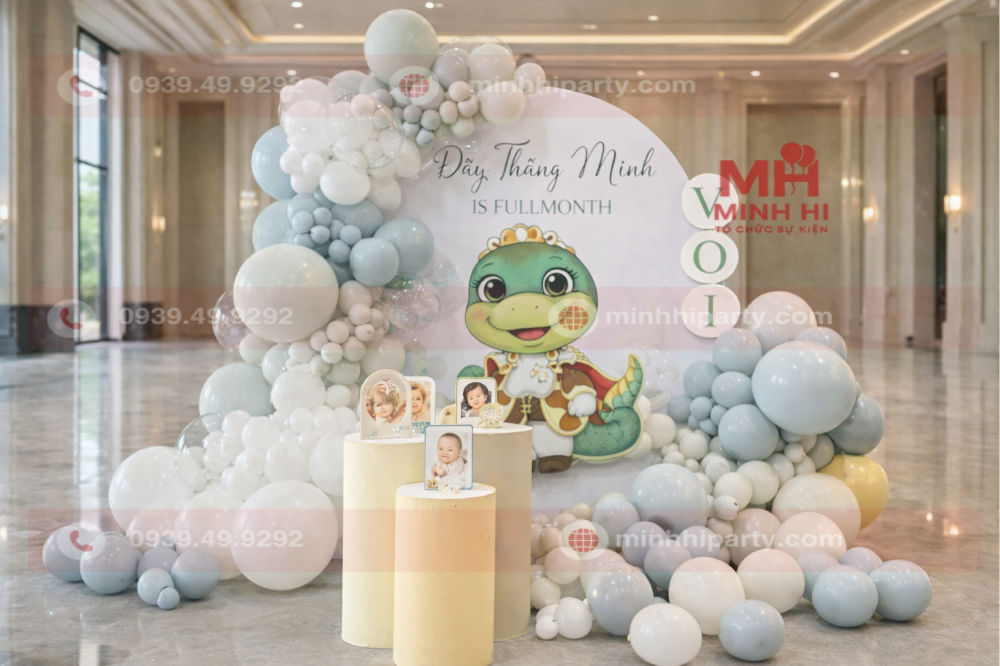 Mẫu trang trí cho thôi nôi với concept đơn giản sang trọng cho thôi nôi trai tuổi Rắn