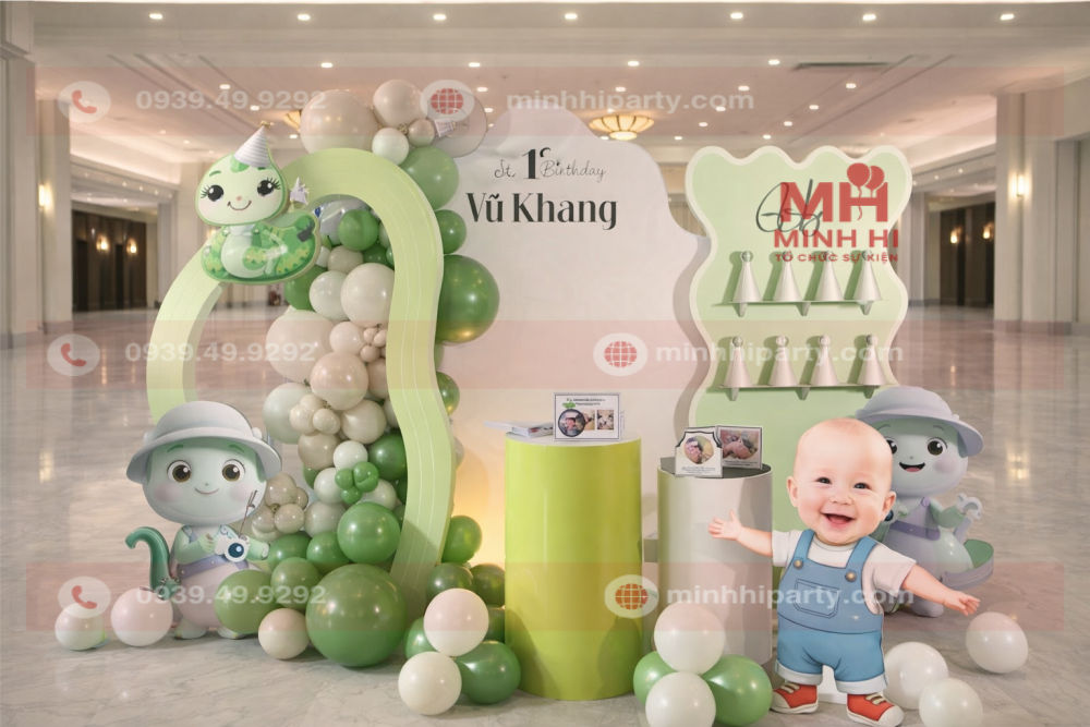 Trang trí thôi nôi bé trai tuổi Rắn theo màu sắc phong thuỷ