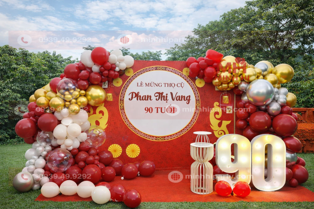 Trang trí tiệc mừng thọ 90 tuổi với concept hiện đại