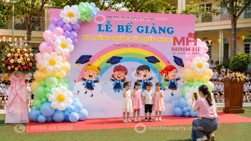 Trang trí lễ bế giảng cho năm học thiết kế sáng tạo 