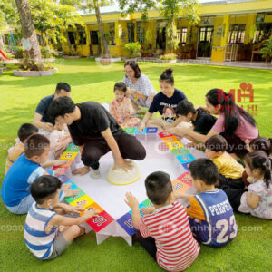 Dịch vụ tổ chức trò chơi nhân gian cho sự kiện Family Day với trò loto show bọ
