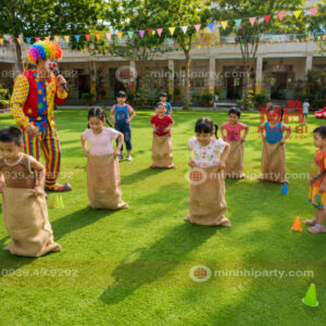 Tổ chức trò chơi nhân gian nhảy bao bố cho bé cho sự kiện