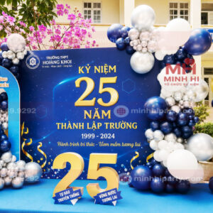 Trang trí kỷ niệm 25 năm thành lập trường