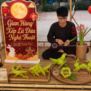 Gian hàng xếp lá dừa cho sự kiện trung thu