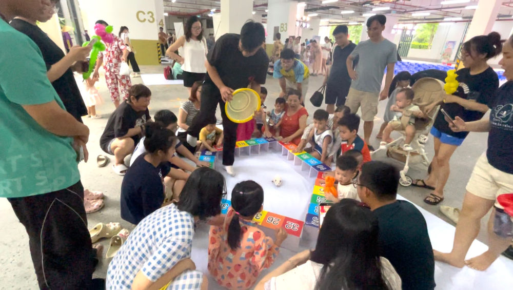 hinh anh gian hang bo u loto show tai su kien 1 6 Tổ chức gian hàng bọ ú loto show tại sự kiện quốc tế thiếu nhi