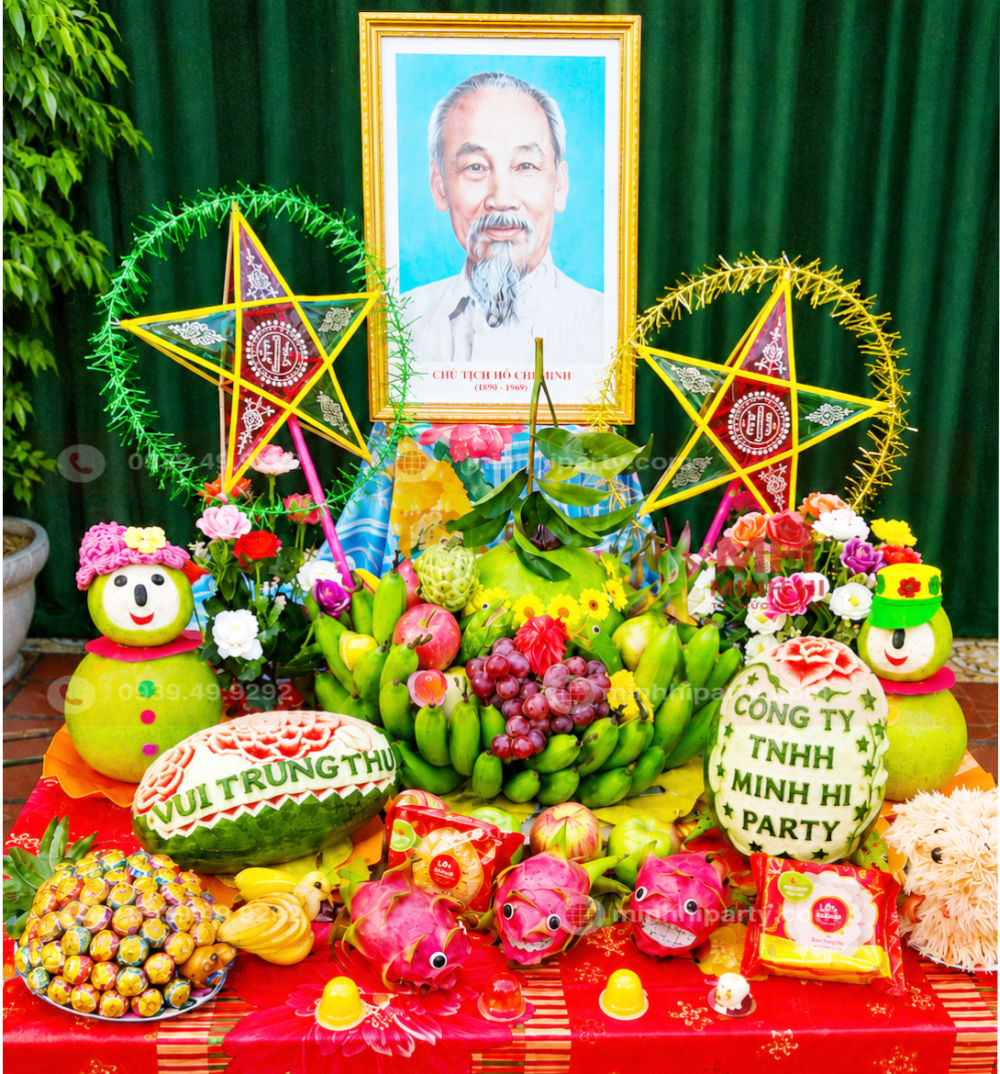 mam co trung thu mang thuong hieu cong ty Mâm cỗ trung thu cho doanh nghiệp với cách bày trí mang thương hiệu công ty