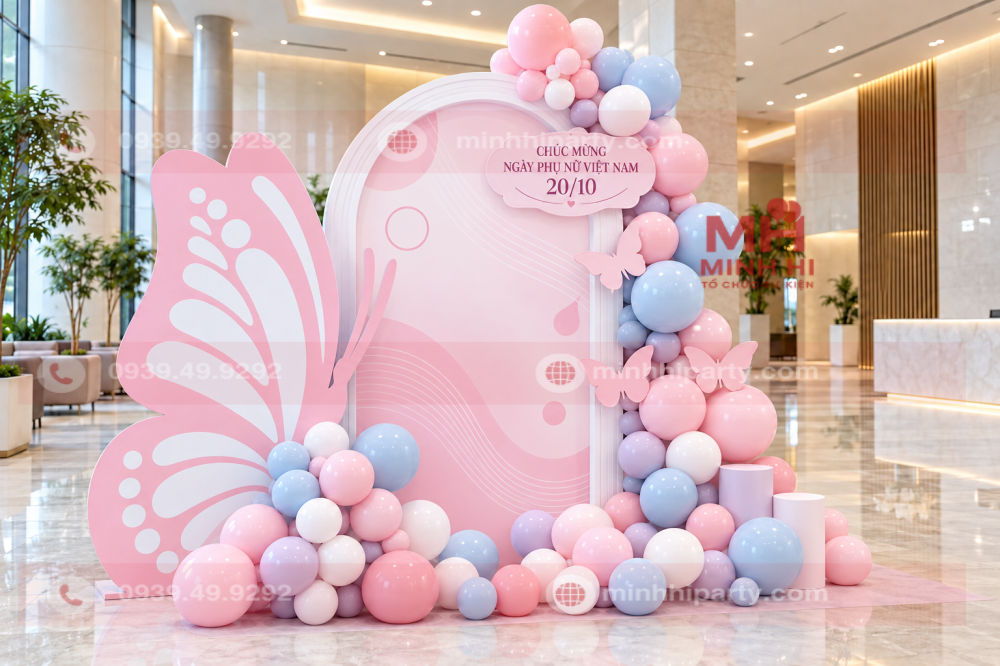Kinh nghiệm trang trí 20/10 tiết kiệm bằng backdrop tone hồng không sử dụng hoa