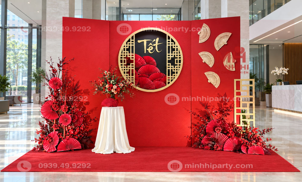 mau decor hoan hien sau thi cong trang tri tet 2027 Mẫu decor tết 2027 hoàn thiện tone đỏ nổi bật