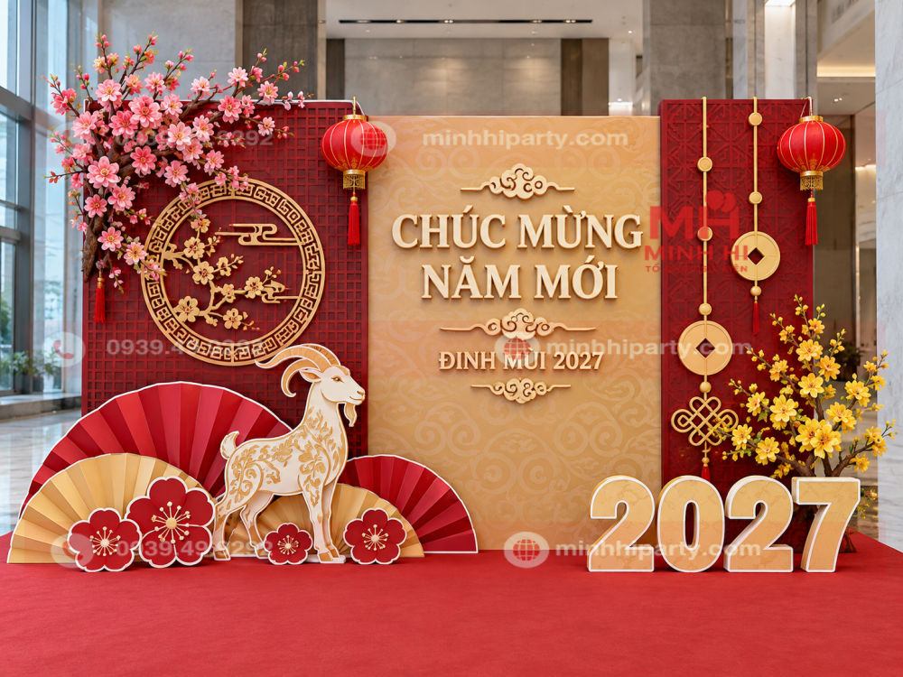 Mẫu trang trí backdrop kết hợp hoa giả và chữ nổi trong trang trí tiểu cảnh Tết 2027